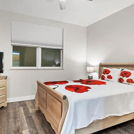 3321 Sunset Key Unit 102 Villa Burnt Store Marina Bagian luar foto