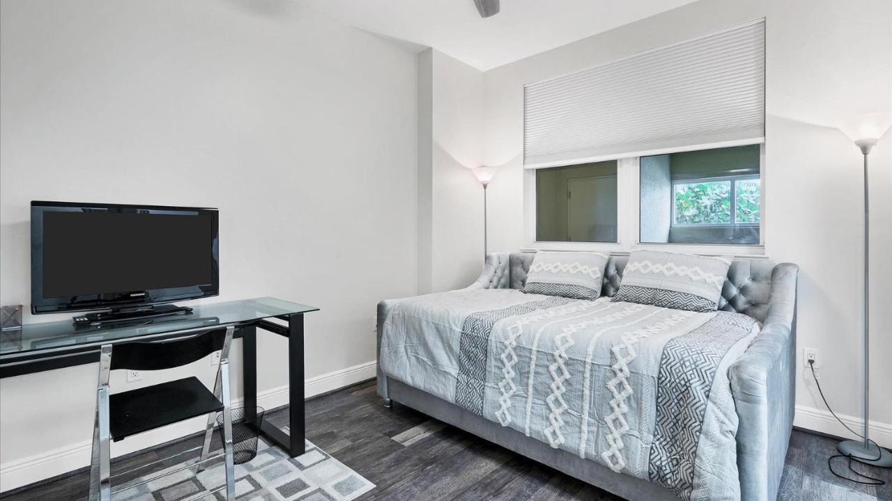 3321 Sunset Key Unit 102 Villa Burnt Store Marina Bagian luar foto